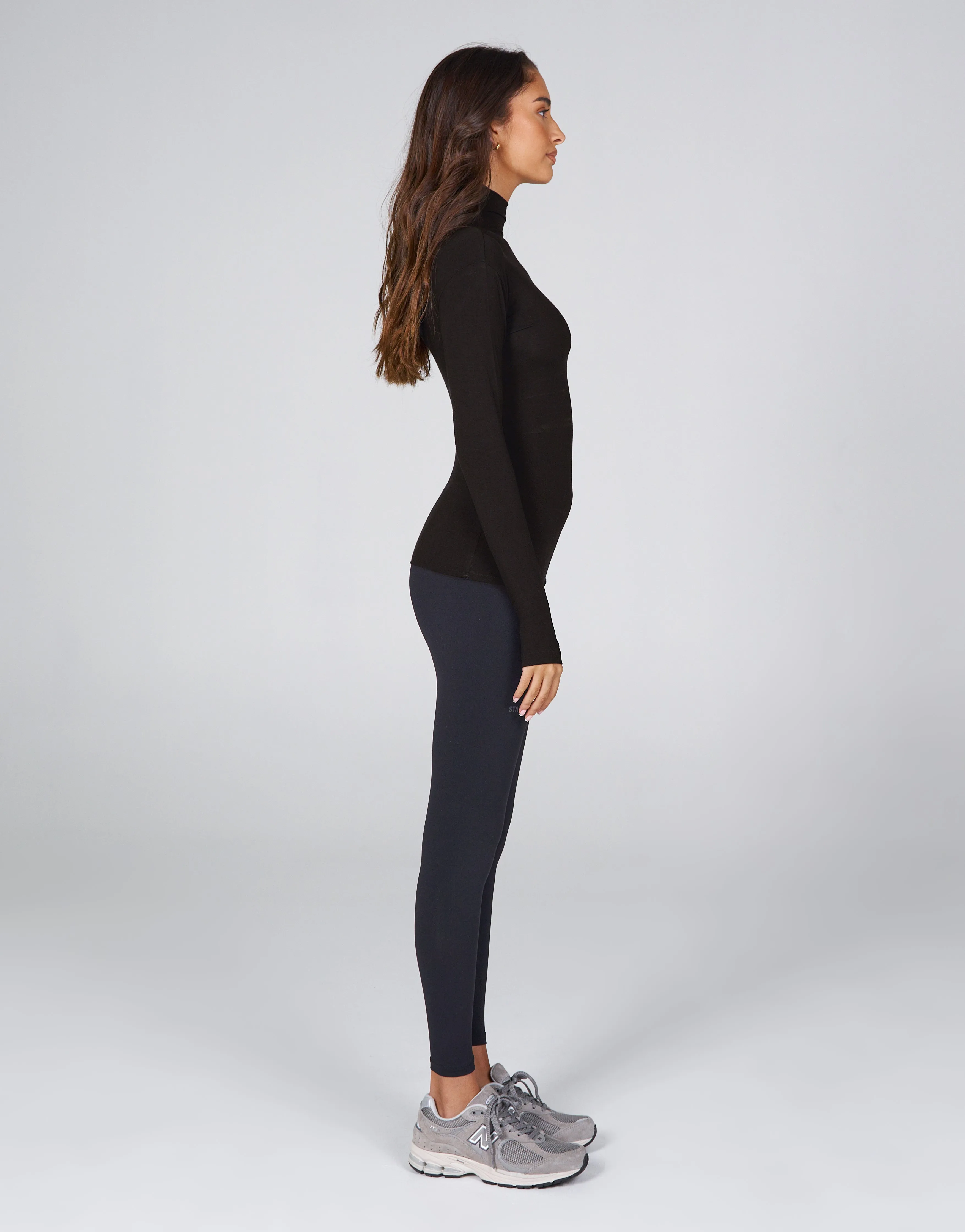 AW Long Sleeve - Boa (Black)