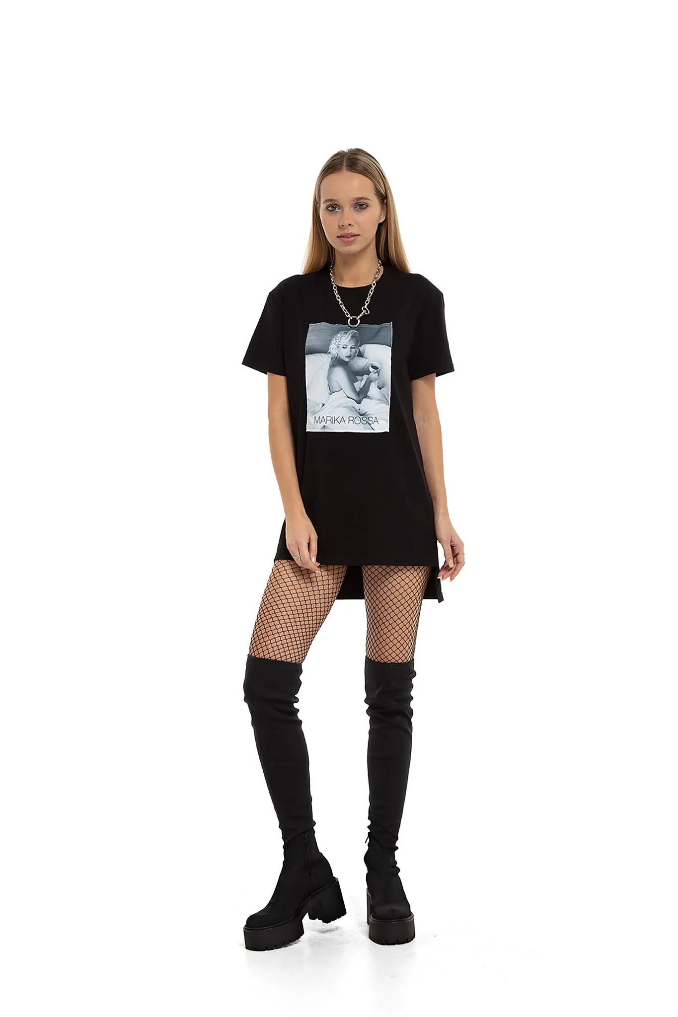 B&W Marika Rossa - regular fit T-shirt with side cuts