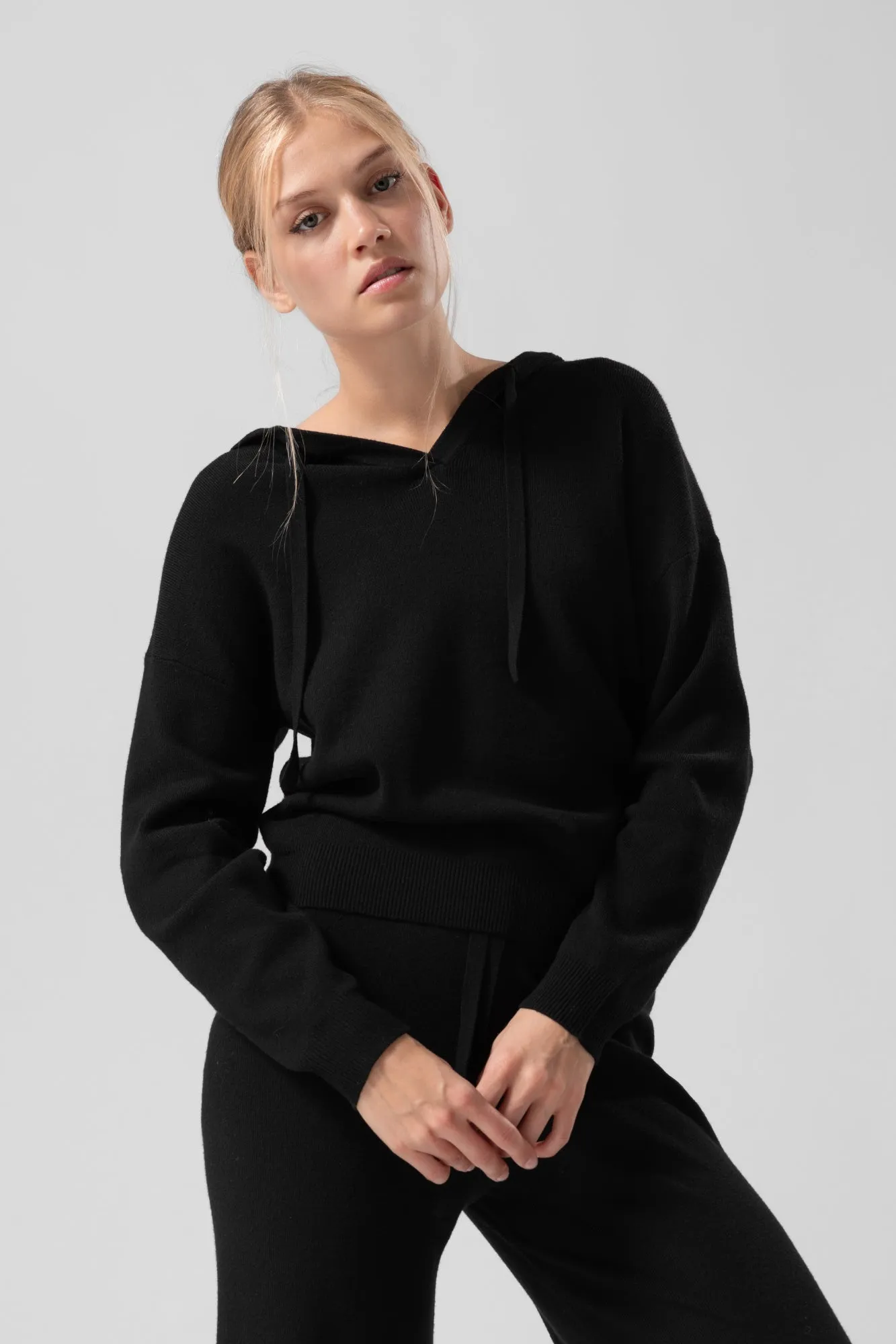 Dzianinowa bluza z kapturem Krysten