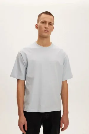 Eazy Box Tee
