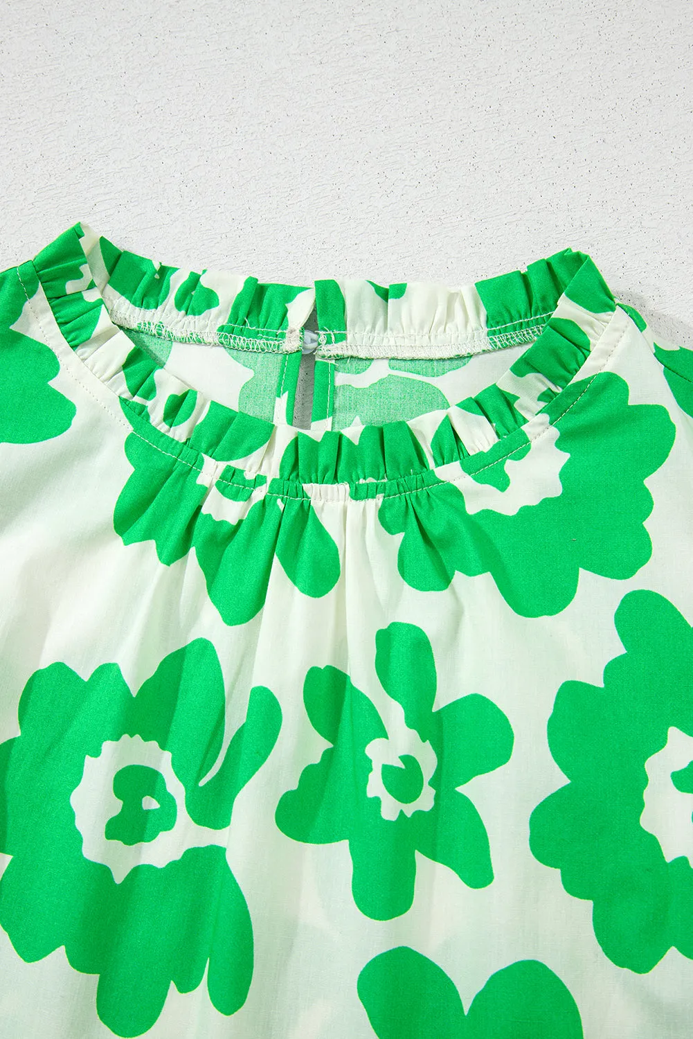 Green Contrast Embroidered Puff Short Sleeve Floral Blouse