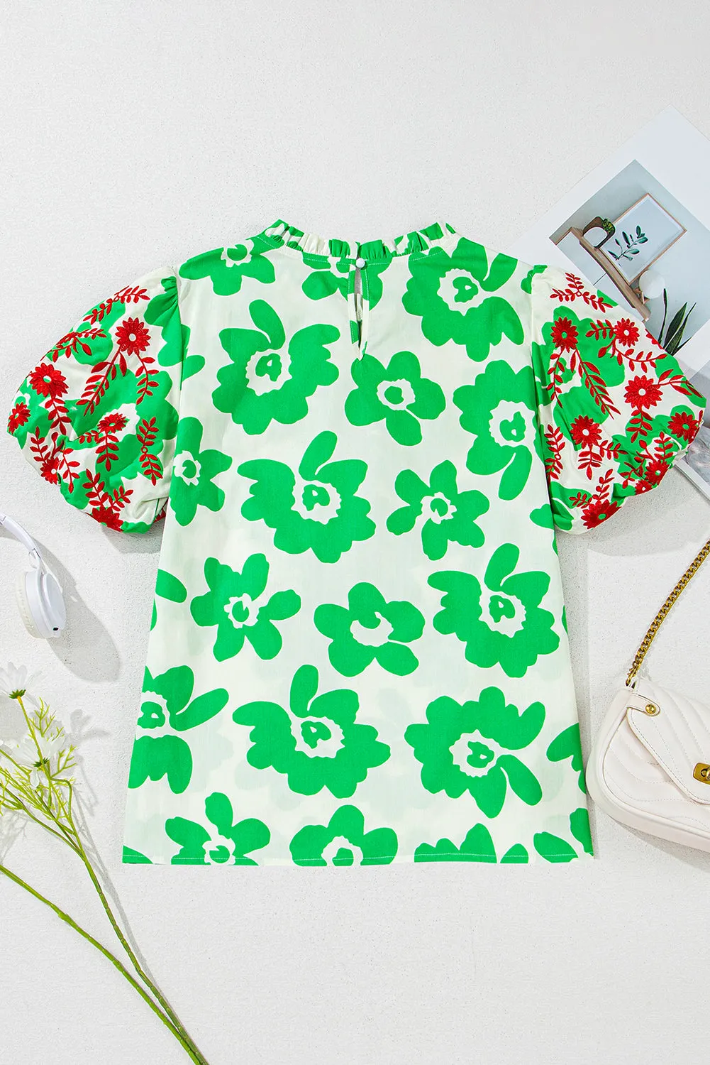 Green Contrast Embroidered Puff Short Sleeve Floral Blouse
