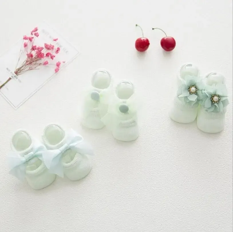 Lace Flower Newborn Baby Socks/3 Pairs