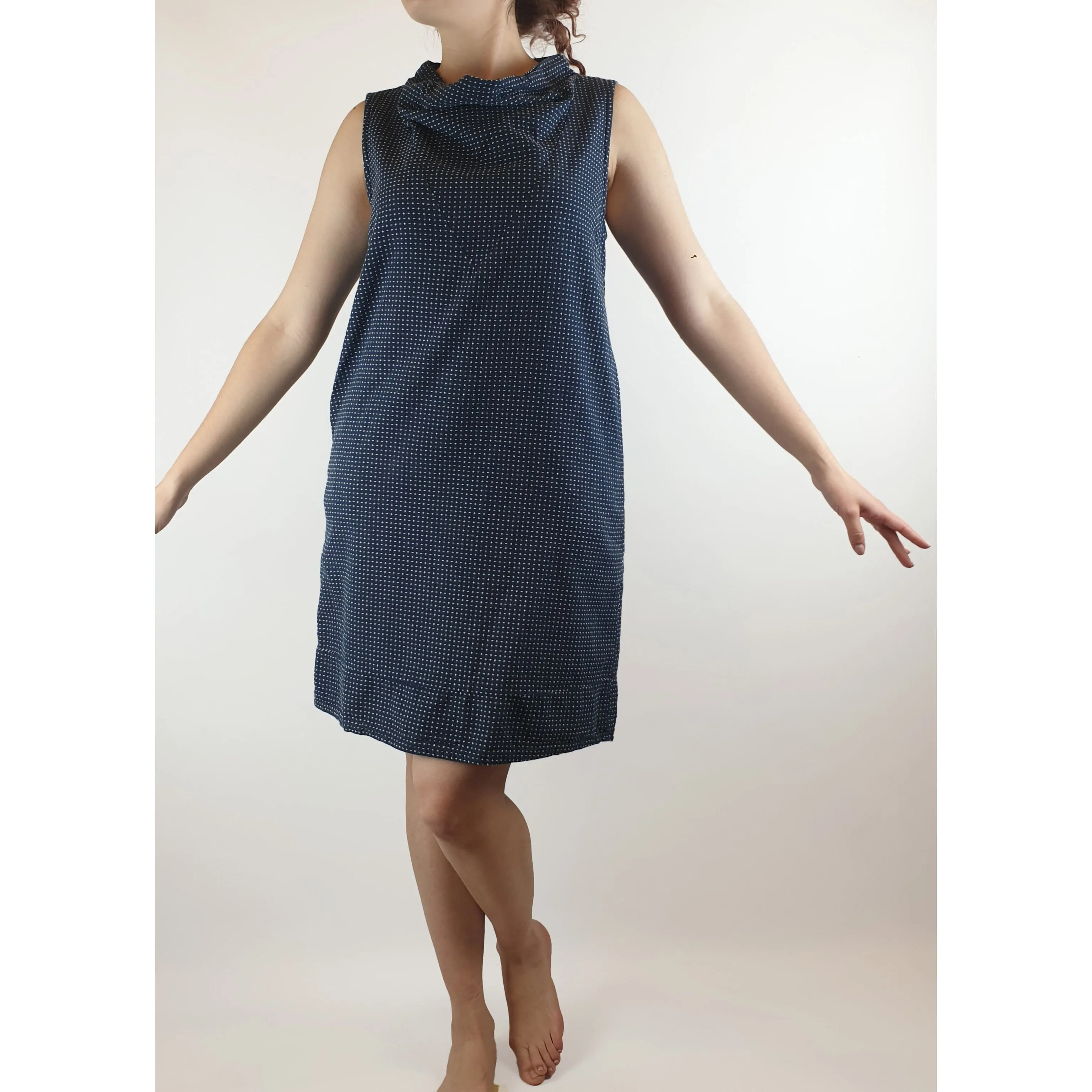 Leonard St navy sleeveless dress with lovely cowl neck size 10