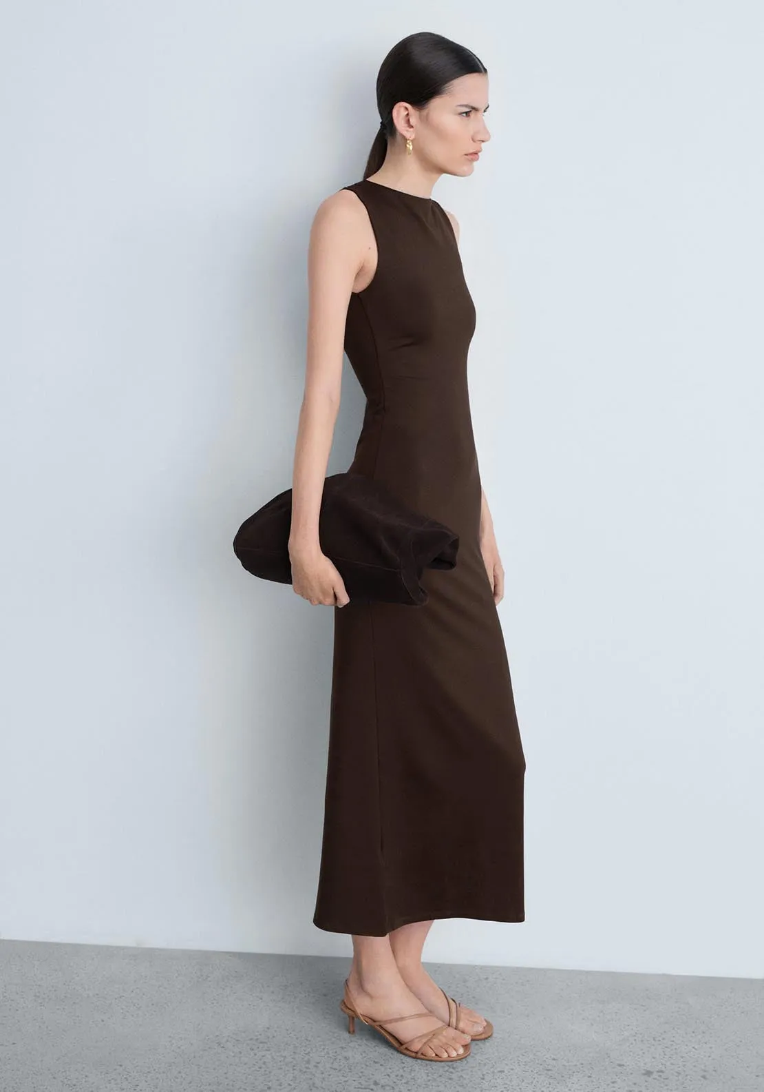 Long dress with back opening - Brown