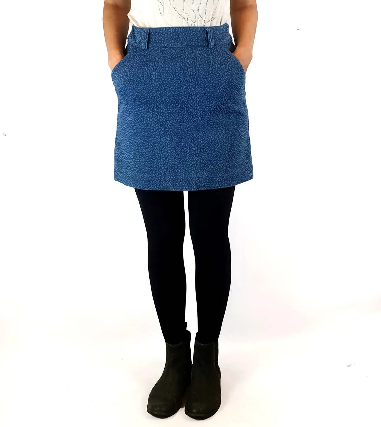 Obus denim skirt with subtle white white animal print size 1 (best fits size 8)