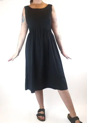 Princess Highway black sleeveless dress size 14, best fits 12