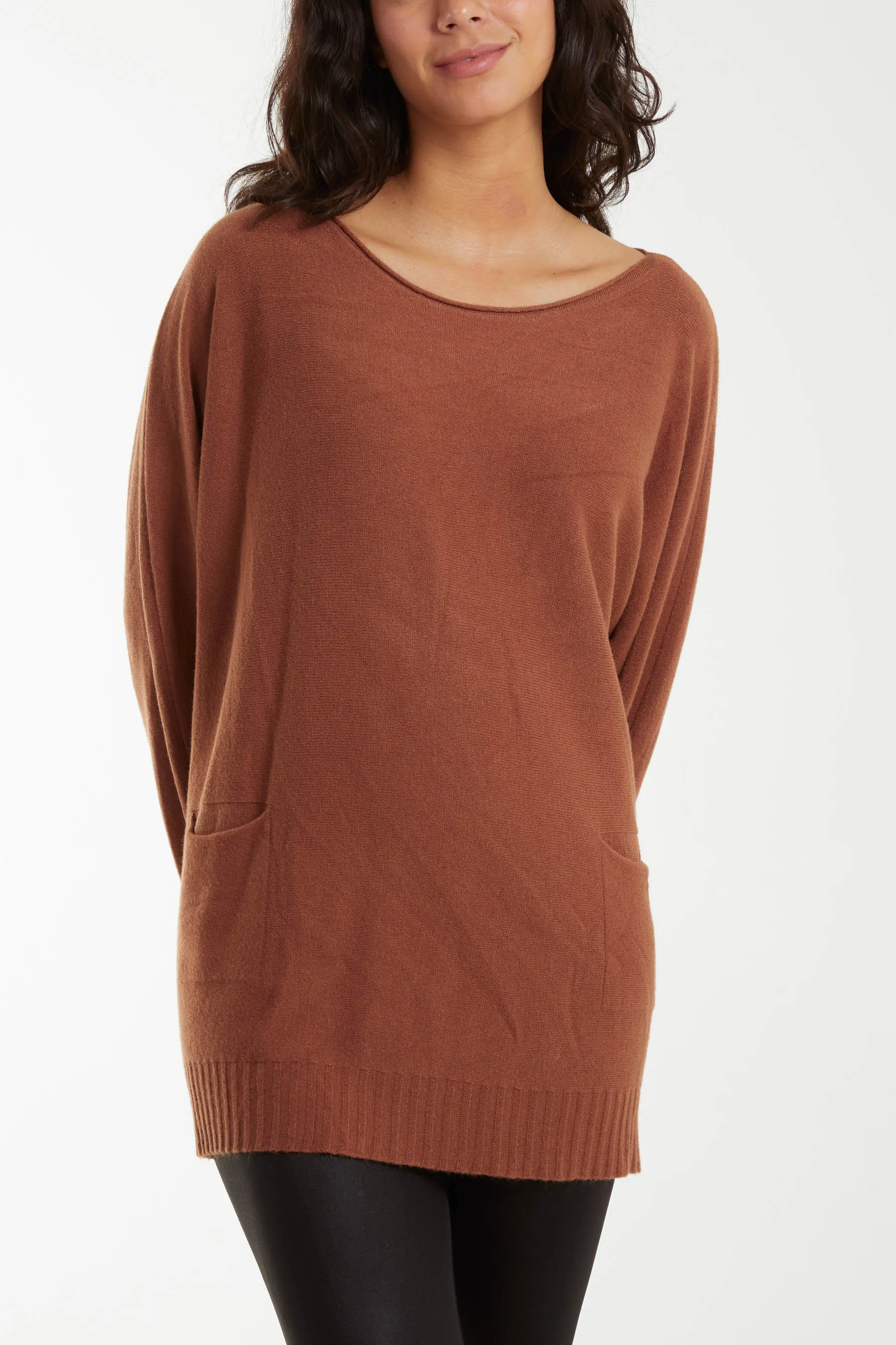 Round Neck Fine Knit Pocket Jumper