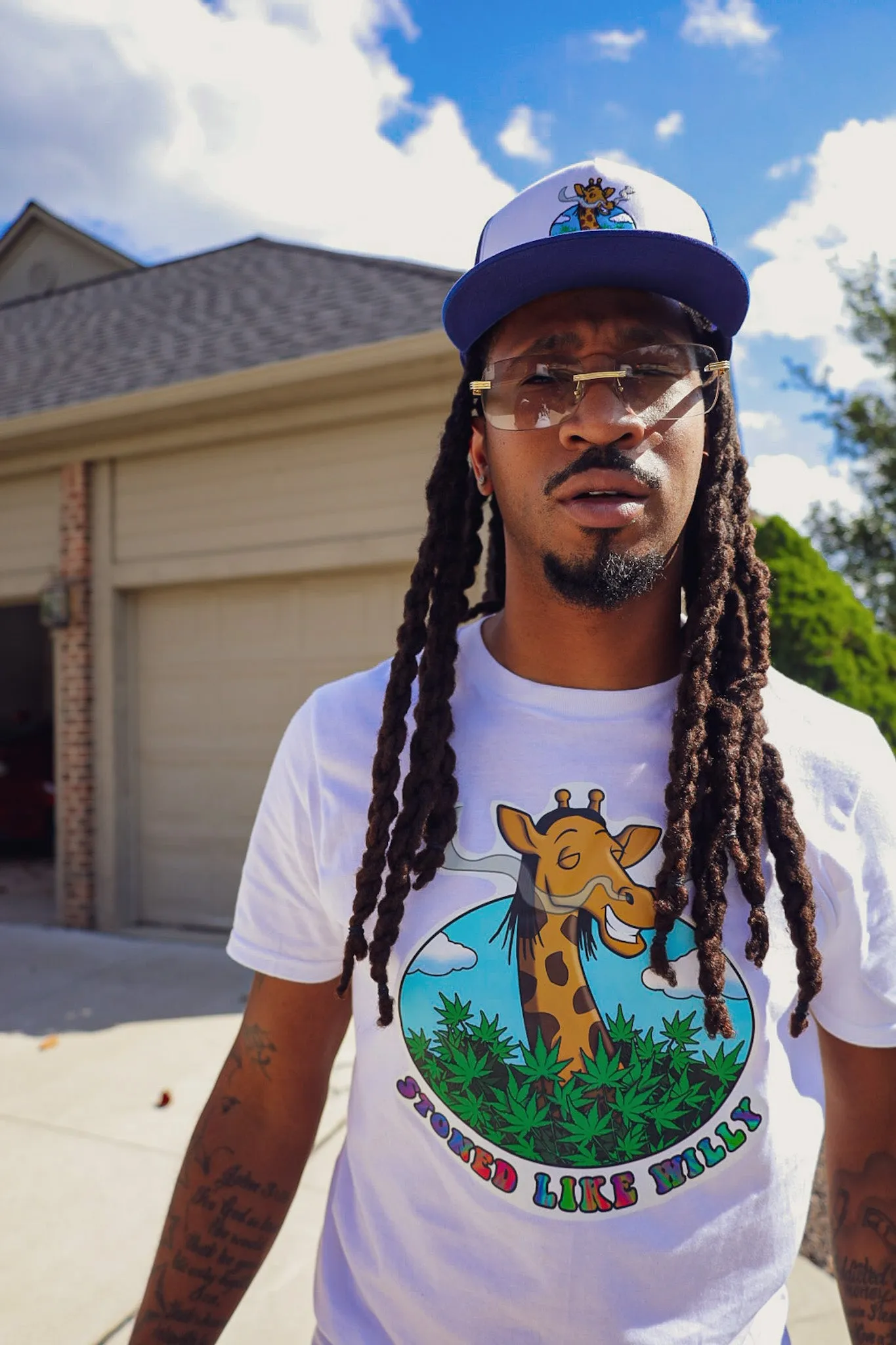 WHITE STONED GIRAFFE SHORT SLEEVE